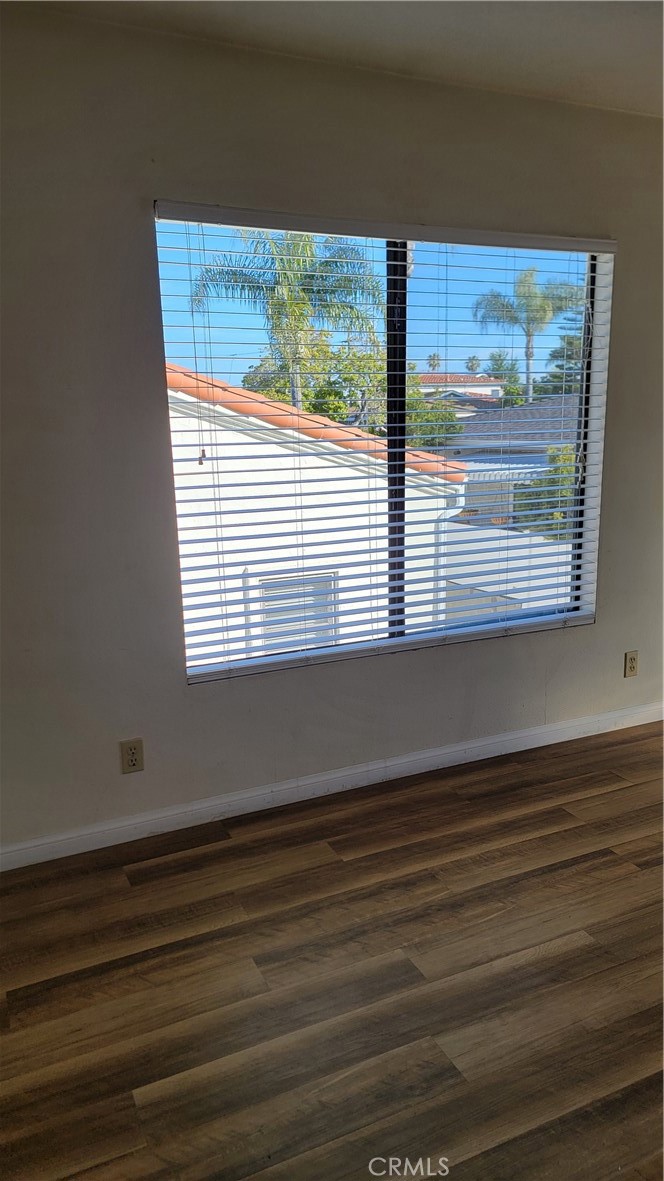 MLS #OC25181750 img 3