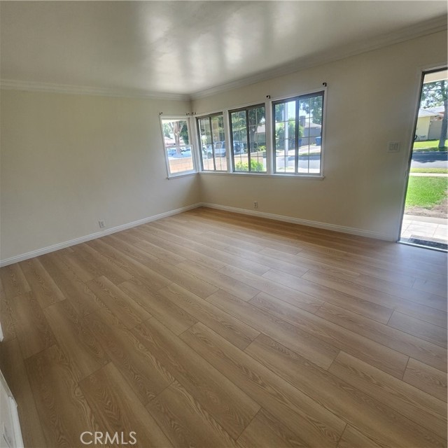 11413 Horton Avenue, Downey CA: https://media.crmls.org/medias/6e2ee78d-a86b-41f8-963c-978ce22f1cac.jpg