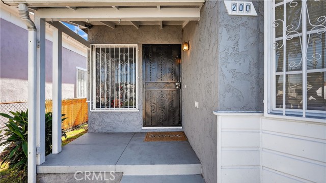 Detail Gallery Image 10 of 44 For 200 E Century Bld, Los Angeles,  CA 90003 - 2 Beds | 1 Baths