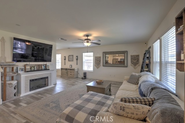 Detail Gallery Image 11 of 75 For 2129 Redding Way, Atwater,  CA 95301 - 5 Beds | 3/1 Baths