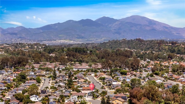 25735 Williamsburg Court, Lake Forest CA: https://media.crmls.org/medias/6e30b0d8-5af1-4921-b530-8da25b7c3450.jpg