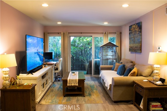 Detail Gallery Image 4 of 28 For 18645 Hatteras #186,  Tarzana,  CA 91356 - 1 Beds | 1 Baths