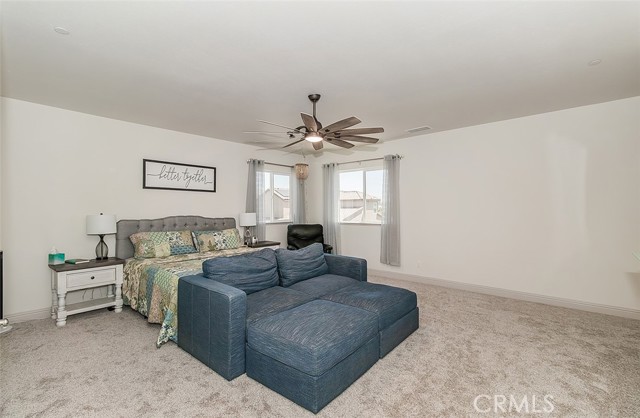 Detail Gallery Image 26 of 53 For 1523 N Ryan Ave, Clovis,  CA 93619 - 5 Beds | 4 Baths