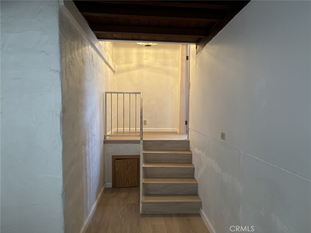 https://media.crmls.org/medias/6e31867d-5e63-4297-81b2-2d98a0d998ea.jpg?preset=X-Large
