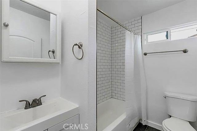 Detail Gallery Image 2 of 14 For 1148 E 48th St, Los Angeles,  CA 90011 - – Beds | – Baths