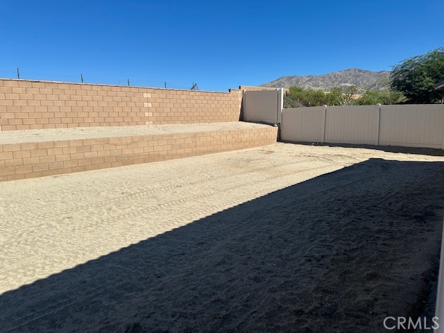 Detail Gallery Image 14 of 17 For 11433 Bald Eagle, Desert Hot Springs,  CA 92240 - 4 Beds | 2 Baths