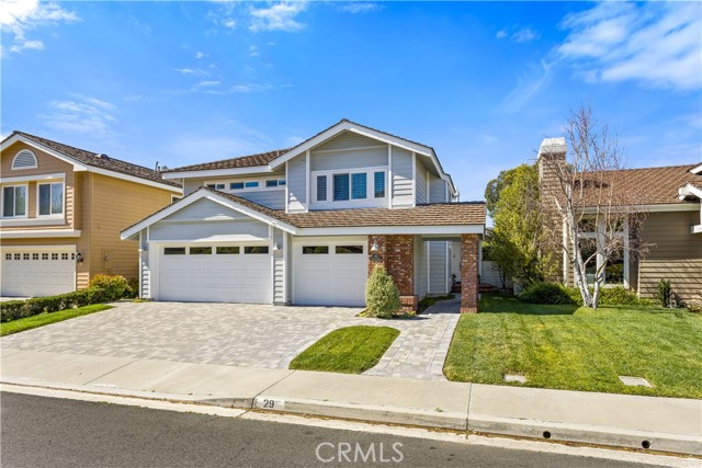 29 Hancock Street, Laguna Niguel CA: https://media.crmls.org/medias/6e32791f-99c0-4ae4-bdff-d5045193e4b3.jpg