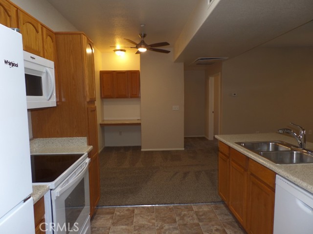 41410 Juniper Street, Murrieta CA: https://media.crmls.org/medias/6e33a8bd-f1a4-4801-9508-df9969cb0aaa.jpg