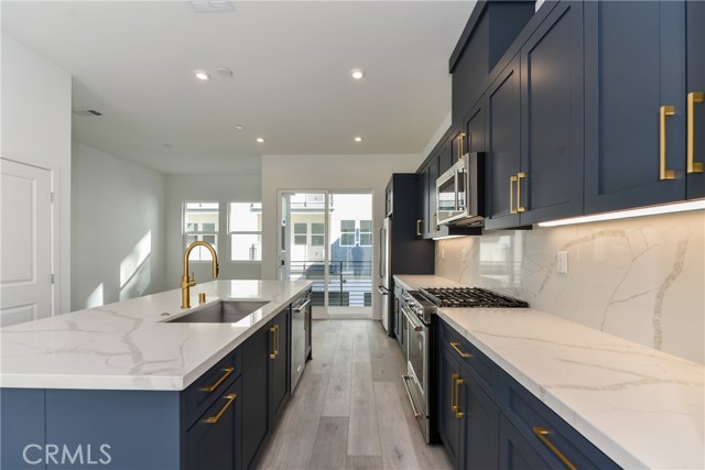 Detail Gallery Image 15 of 48 For 1418 S Urbana St, Anaheim,  CA 92805 - 4 Beds | 3/1 Baths