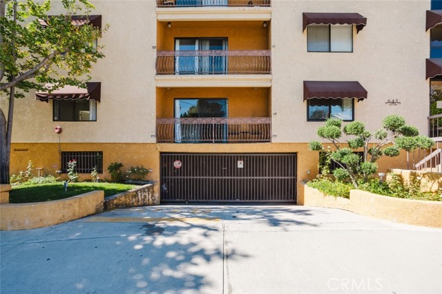 645 Balboa Avenue, 1C photo 38