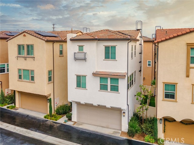 Detail Gallery Image 47 of 53 For 11238 N Mission Heights Dr, –,  CA 91345 - 3 Beds | 3 Baths