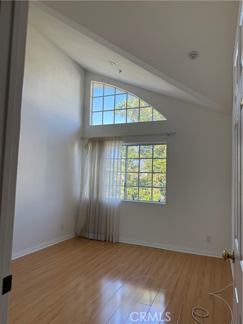 1131 Campbell Street, Glendale CA: https://media.crmls.org/medias/6e35831e-e22e-4994-97d5-600f3b2d8990.jpg