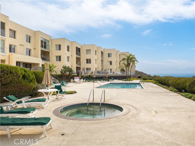 3200 La Rotonda Drive, Rancho Palos Verdes, California 90275, 2 Bedrooms Bedrooms, ,1 BathroomBathrooms,Residential,For Sale,La Rotonda,PV25006503