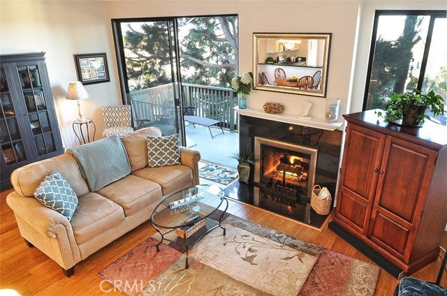 220 Prospect Avenue, Redondo Beach, California 90277, 2 Bedrooms Bedrooms, ,1 BathroomBathrooms,Residential,Sold,Prospect,PV17010237