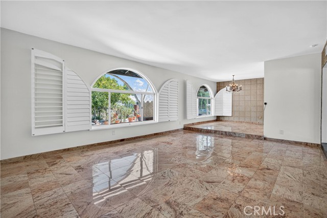 Detail Gallery Image 3 of 21 For 17558 Lahey St, Granada Hills,  CA 91344 - 5 Beds | 4 Baths