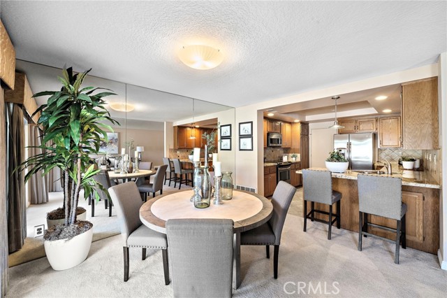 18108 Hearth Drive, Fountain Valley CA: https://media.crmls.org/medias/6e3817c8-892b-4776-b8a9-153f28c10ca0.jpg