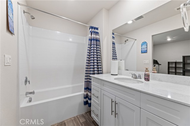 Detail Gallery Image 11 of 61 For 1208 Dock, Harbor City,  CA 90710 - 4 Beds | 4 Baths