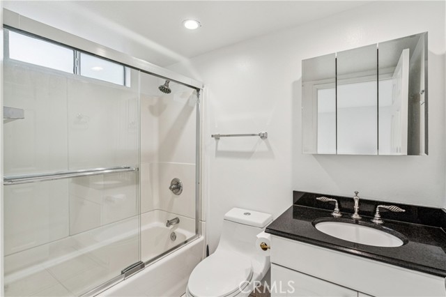 Detail Gallery Image 22 of 50 For 11390 Lampson #8,  Garden Grove,  CA 92840 - 2 Beds | 2 Baths