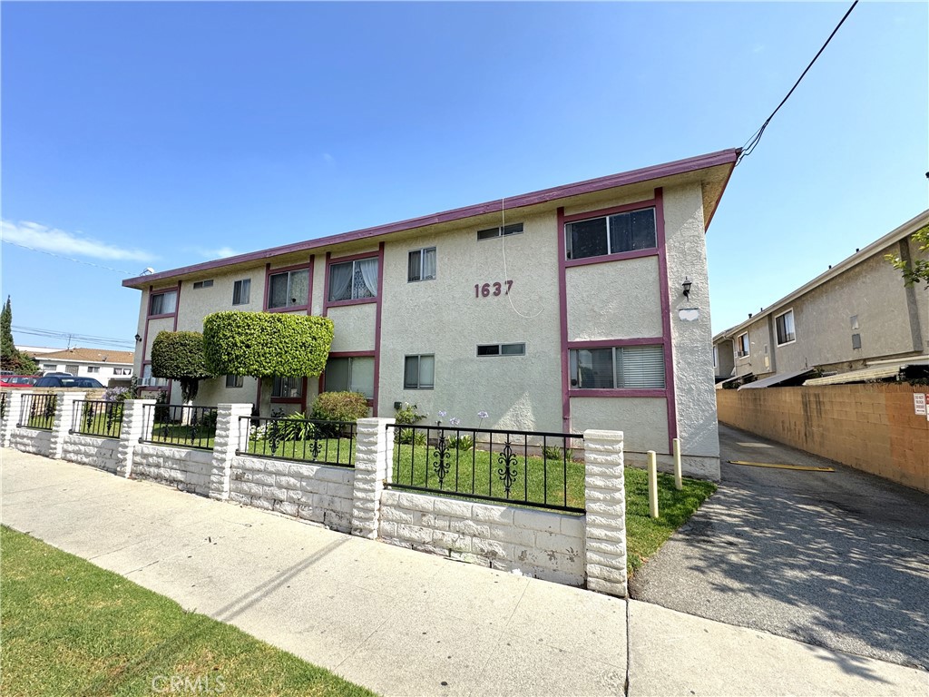 1637 W 227th Street #12