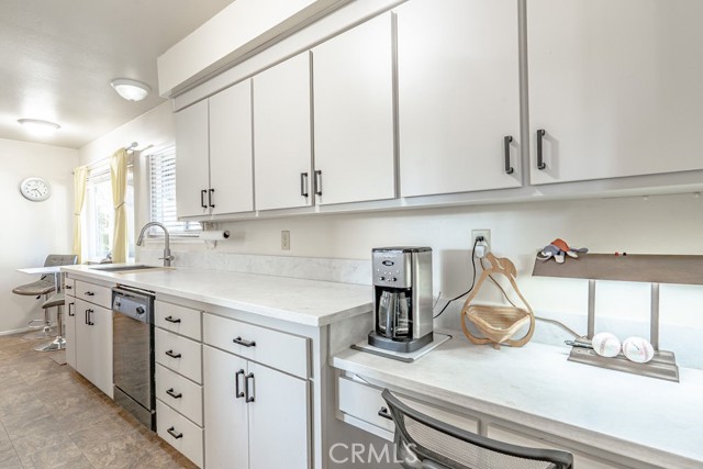 Detail Gallery Image 9 of 31 For 6446 Ponderosa Way, Magalia,  CA 95954 - 2 Beds | 2 Baths