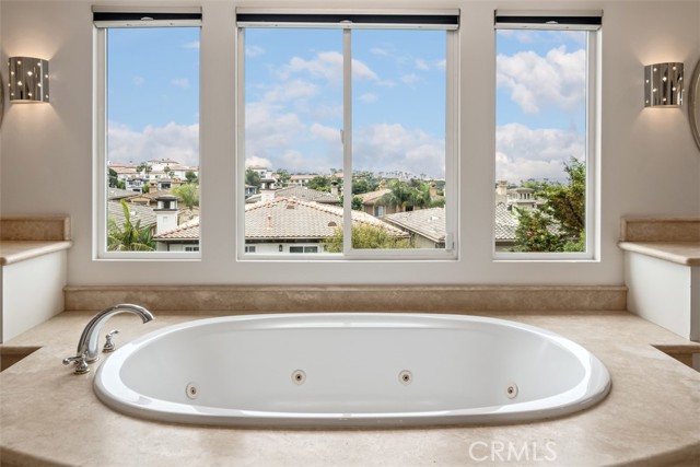 Detail Gallery Image 30 of 50 For 21 Vista Sole St, Dana Point,  CA 92629 - 4 Beds | 3/1 Baths