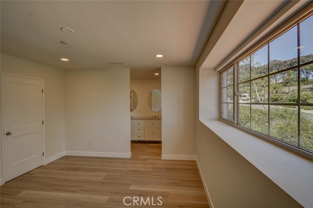 1302 Cadena, San Clemente CA: https://media.crmls.org/medias/6e39ca61-e537-4710-b37b-a8b7c7618791.jpg