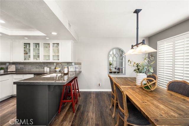 26065 Las Flores, Mission Viejo CA: https://media.crmls.org/medias/6e39efdf-9775-4fbc-9466-258134bea81d.jpg