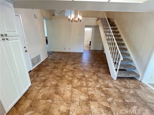 1205 N Piedmont Drive, Anaheim CA: https://media.crmls.org/medias/6e3a12b4-d1cc-4019-aff7-6510d0609f86.jpg