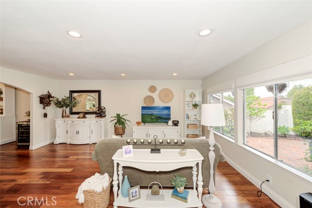 26752 Magdalena Lane, Mission Viejo CA: https://media.crmls.org/medias/6e3b3d2d-0b29-4d5a-8394-62b3fa59ee90.jpg