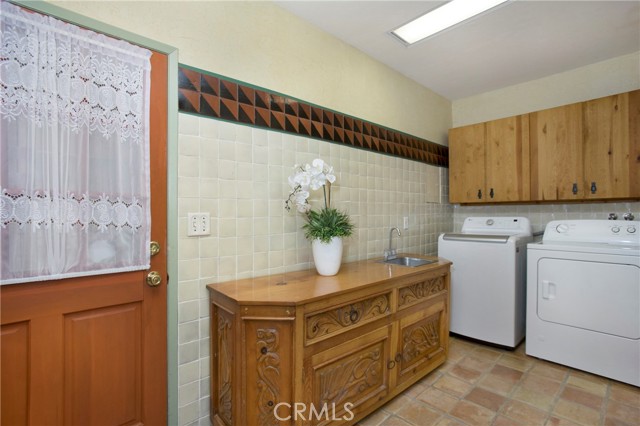 Detail Gallery Image 21 of 30 For 1096 Madison Place, Laguna Beach,  CA 92651 - 3 Beds | 3 Baths