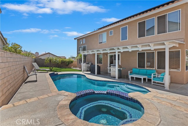16462 Sun Summit Drive, Riverside CA: https://media.crmls.org/medias/6e3b8e65-6a8e-4a70-96d7-7d9a81526ef0.jpg