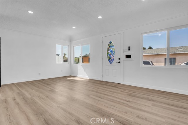 3140 Pluma Street, Lynwood CA: https://media.crmls.org/medias/6e3c2ef9-3899-4c3f-8267-1a4aebb728a7.jpg