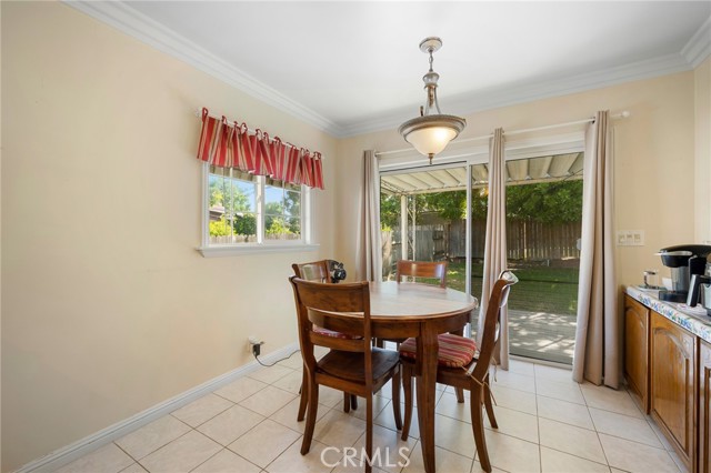 3319 Sparr Boulevard, Glendale CA: https://media.crmls.org/medias/6e3c517d-ae75-4b30-aff6-a13d8ccfee6d.jpg
