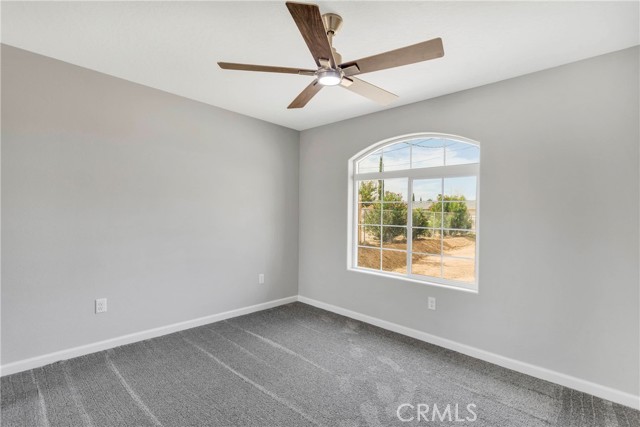 Detail Gallery Image 28 of 33 For 8569 Oakwood Ave, Hesperia,  CA 92345 - 4 Beds | 2/1 Baths