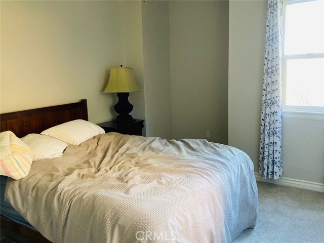 Detail Gallery Image 17 of 19 For 1302 Calgary Dr, Lake Arrowhead,  CA 92352 - 3 Beds | 2/1 Baths