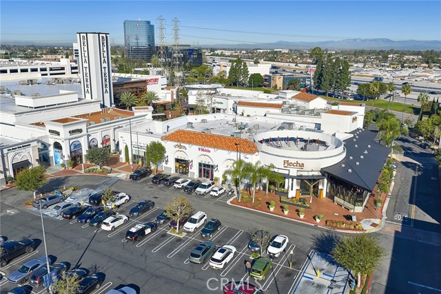 Detail Gallery Image 31 of 33 For 7251 Aura Cir, Huntington Beach,  CA 92647 - 4 Beds | 3/1 Baths