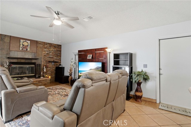 7851 Greenwood Ave, California City, CA 93505 photo 20