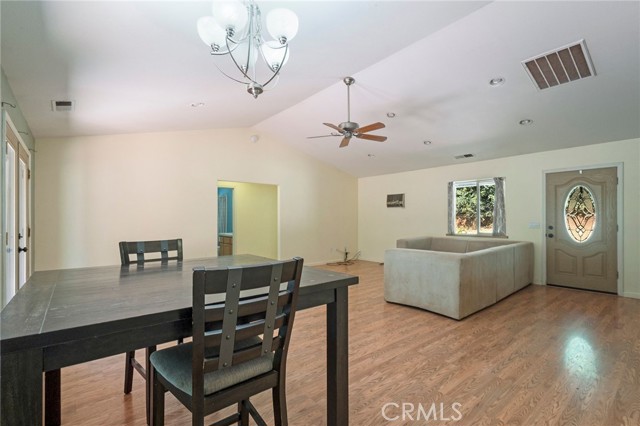 4940 Papaya Road, Forest Ranch CA: https://media.crmls.org/medias/6e3ef437-5b69-4e6e-b22f-2b11ea9d9a42.jpg