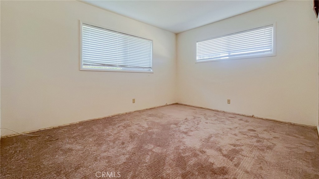 MLS #WS25251352 image #17