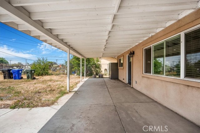 14928 Yucca Avenue, Fontana CA: https://media.crmls.org/medias/6e4000bd-b69c-4fc2-ac8f-61ca9fcc1211.jpg