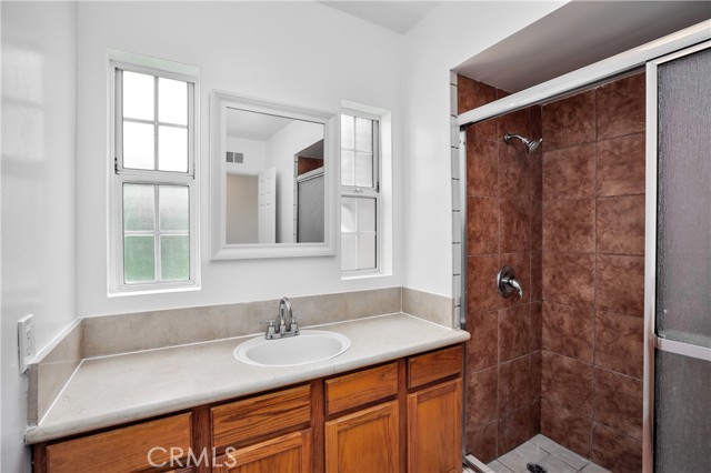 Detail Gallery Image 11 of 27 For 5219 San Feliciano Dr, Woodland Hills,  CA 91364 - 6 Beds | 4 Baths