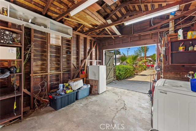110 East Morningside photo 31