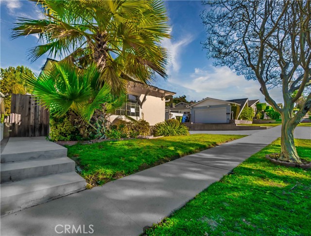 Detail Gallery Image 26 of 26 For 21711 Mulholland, Woodland Hills,  CA 91364 - 4 Beds | 2 Baths