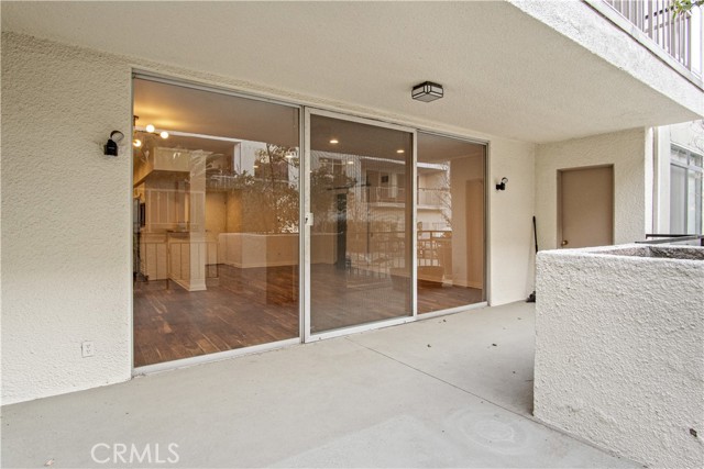 Detail Gallery Image 4 of 27 For 7260 Hillside Ave #105,  Los Angeles,  CA 90046 - 1 Beds | 2 Baths