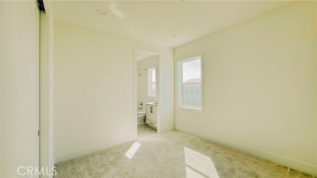 101 Bear Leaf, Lake Forest CA: https://media.crmls.org/medias/6e420efa-0bc4-4eb6-8574-e1eb57d326fe.jpg