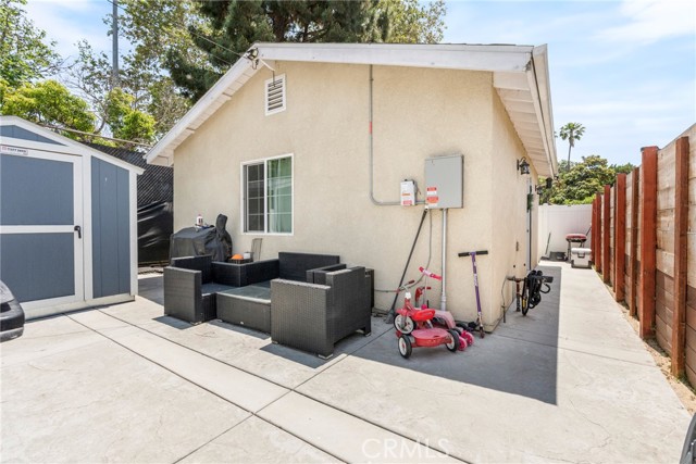Detail Gallery Image 12 of 58 For 21114 & 1/2 Martin St, Carson,  CA 90745 - 5 Beds | 3 Baths