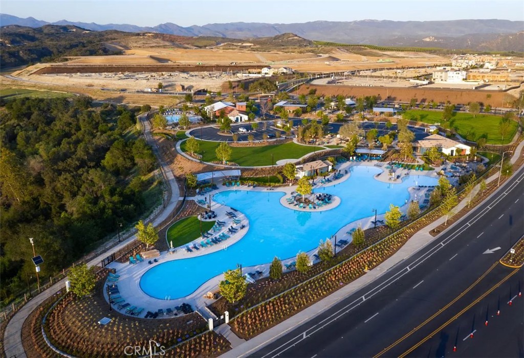 MLS #OC25238540 image #9