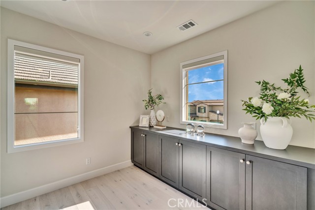 5437 Heritage Oak Drive, Lake Forest CA: https://media.crmls.org/medias/6e43e1de-7472-4501-92ab-71f7b0d72cbf.jpg