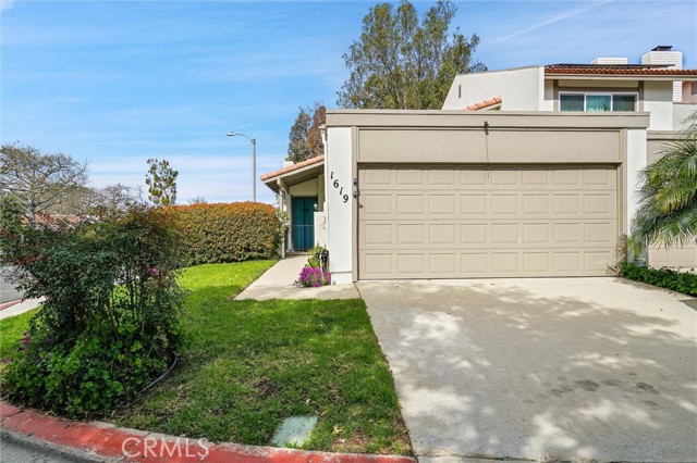 Detail Gallery Image 1 of 1 For 1619 Bridgeport Ln, Camarillo,  CA 93010 - 2 Beds | 1 Baths