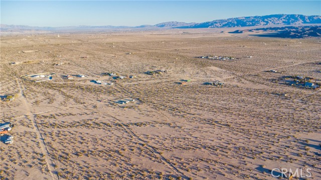 Detail Gallery Image 4 of 18 For 1188 Mile Square, Joshua Tree,  CA 92252 - – Beds | – Baths